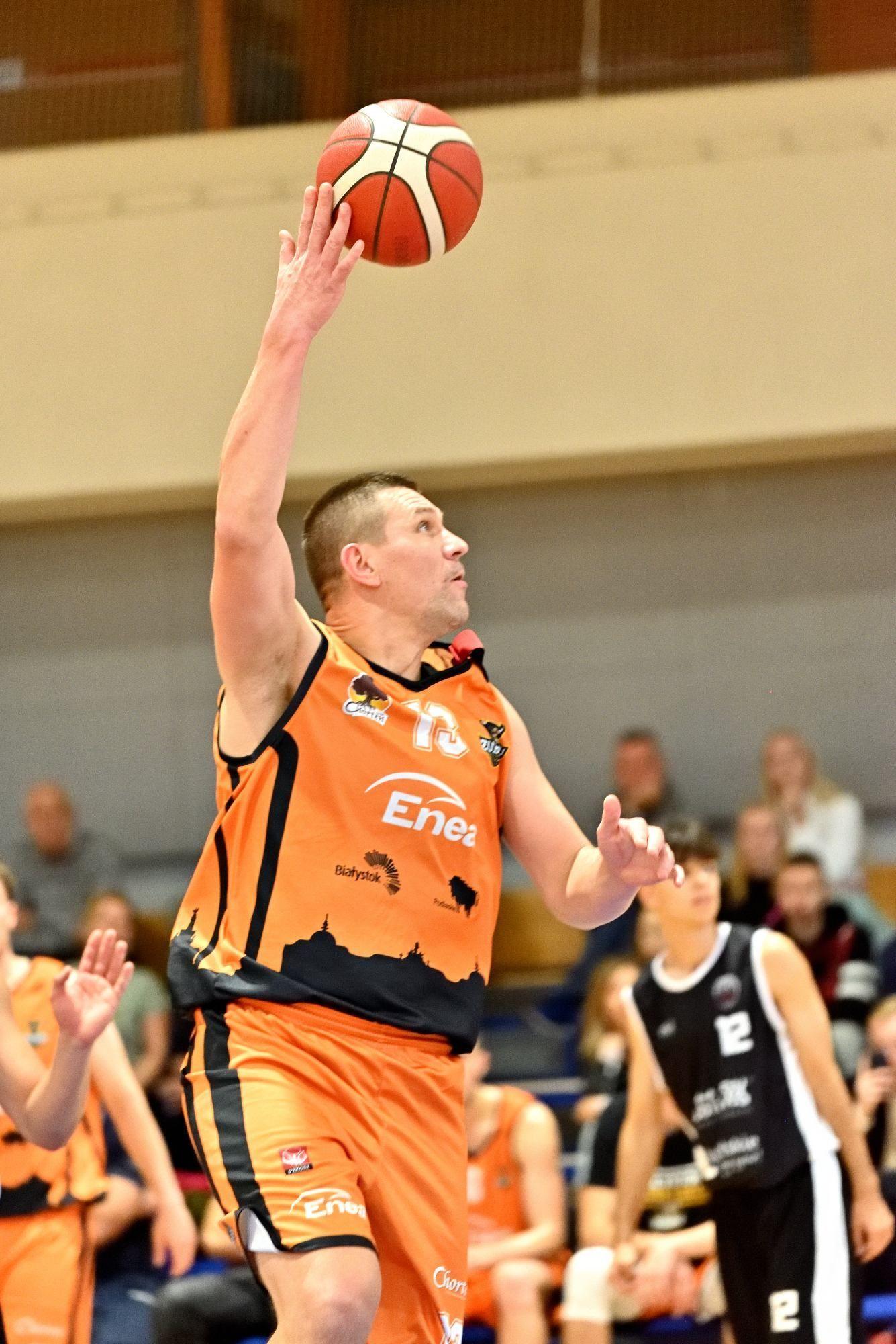 Artykuł na temat: 13 kolejka | 07.12.2022 TSK Roś Pisz vs Żubry Choretn Białystok 67:87
