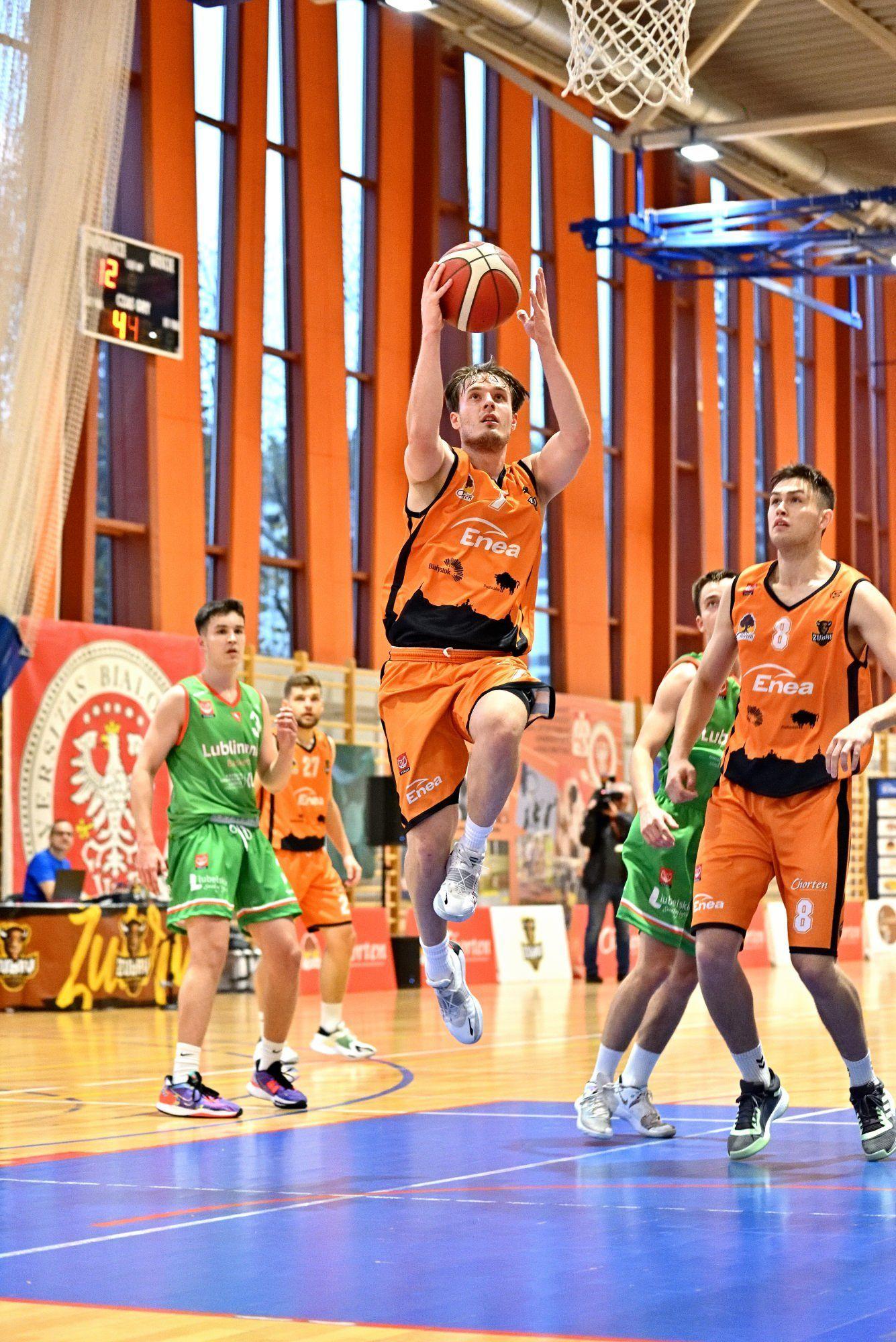 AZG_7069_ddf05d1d31.jpg
