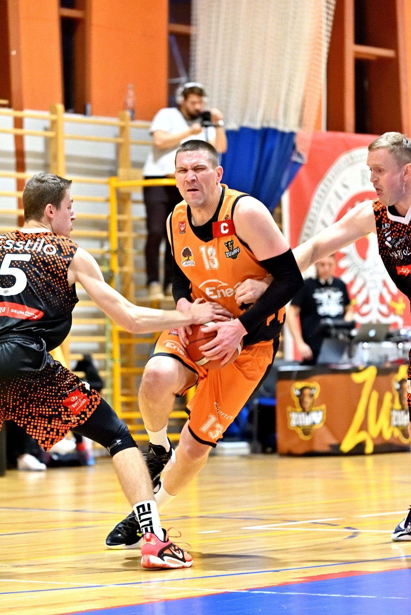 AZG_7346_9858efddc8.jpg